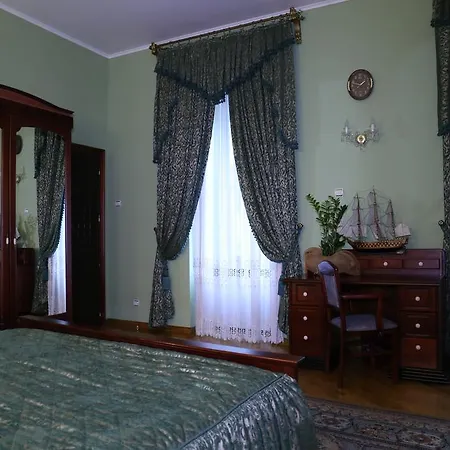 Star Hotel 4*