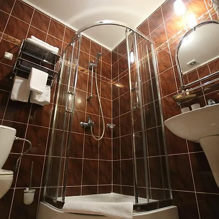Star Hotel