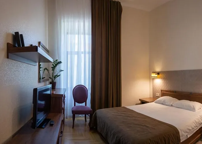Star Hotel 4*