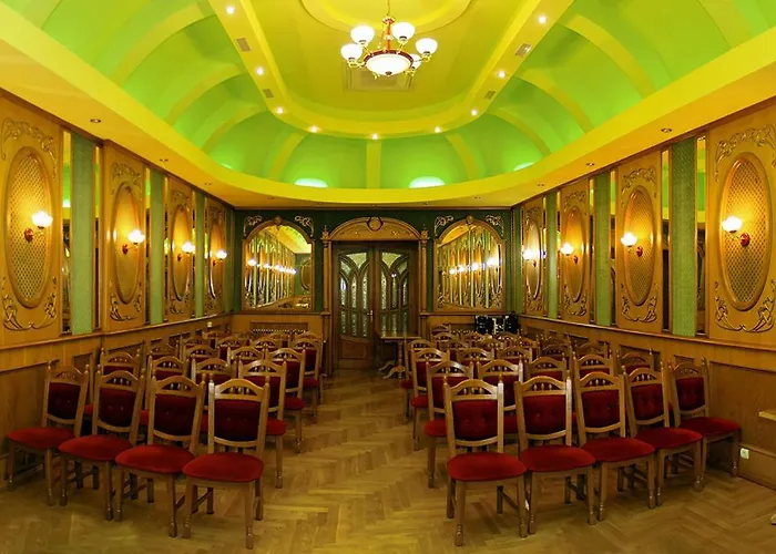 Star Hotel