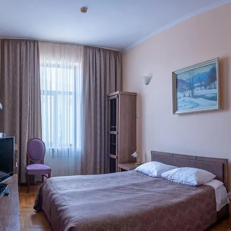 Hotel Star 4* Mukacheve